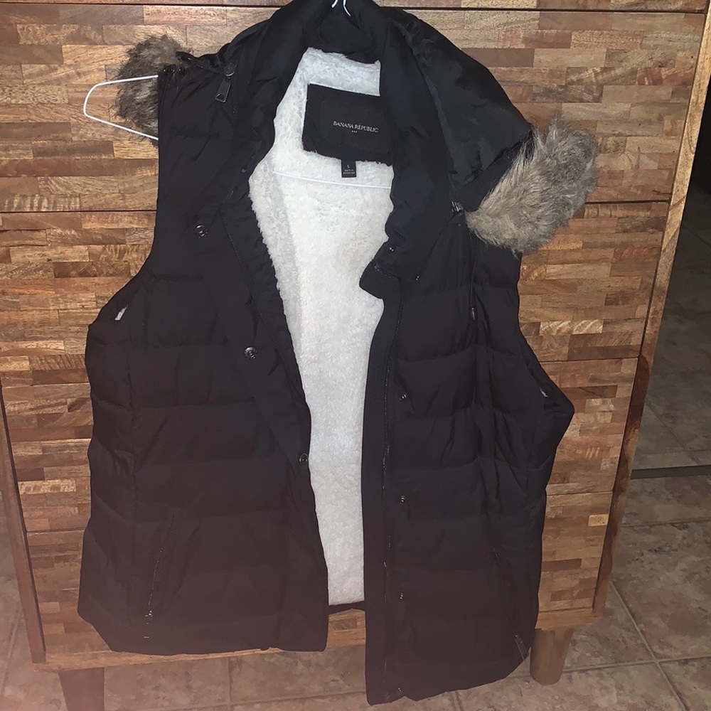 l banana republic vest